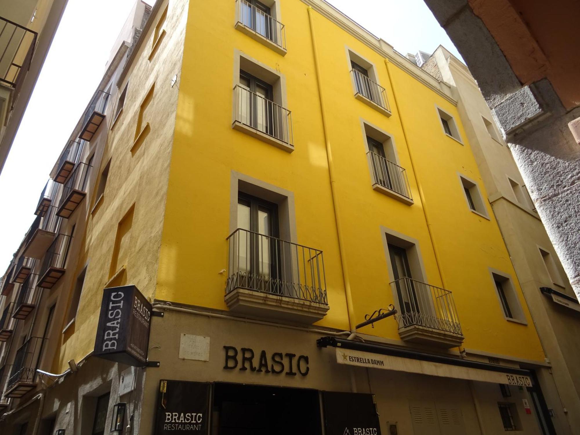 Center Plaza Figueres Apartment Bagian luar foto